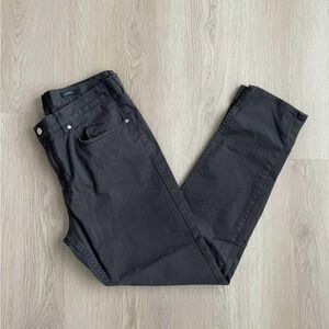 H&M Slim Fit - 34” x 34”